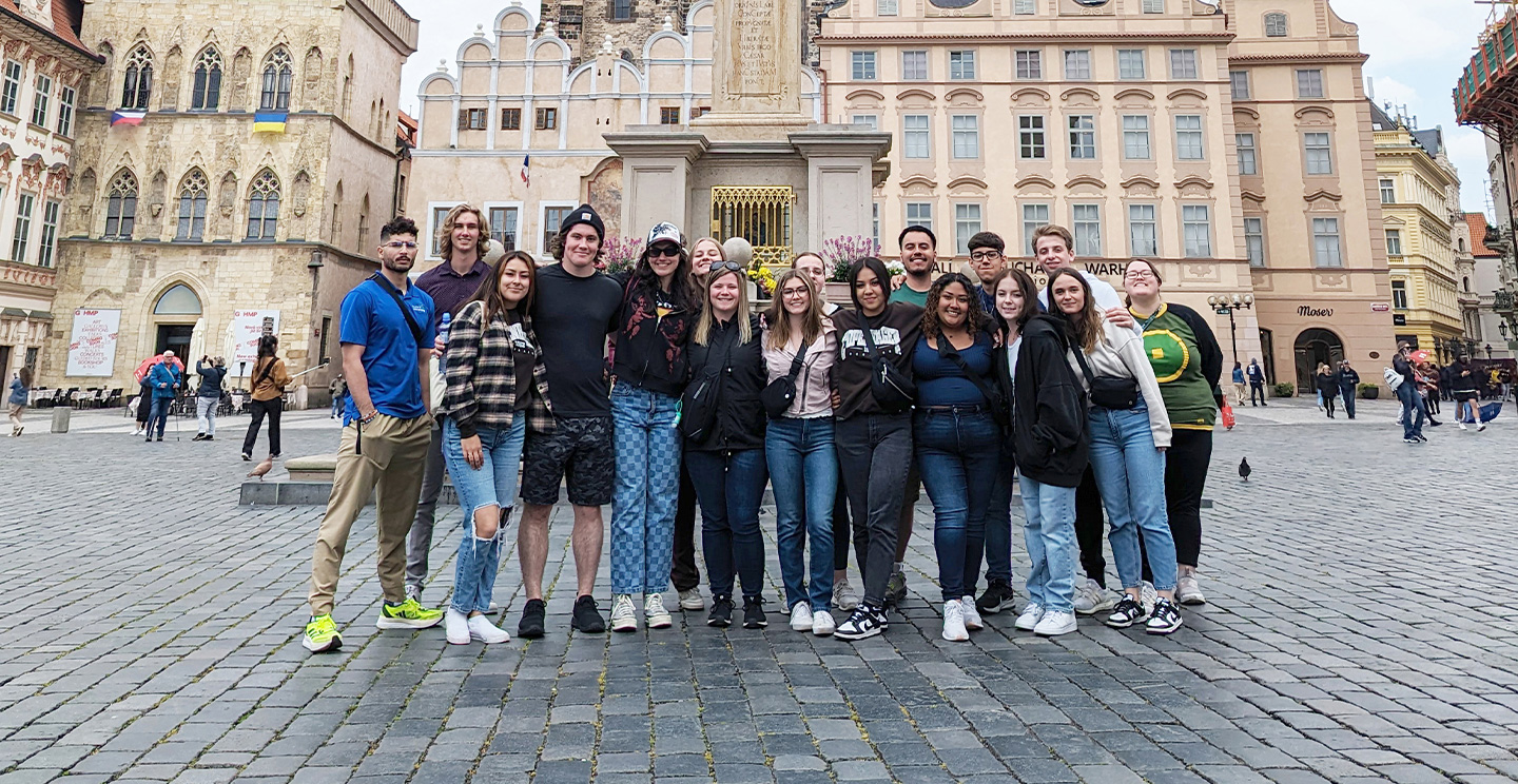 Group of AU students traveling abroad.