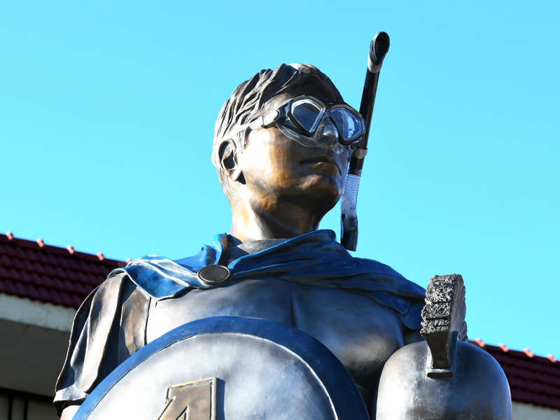 Spartan statue wearing snorkel.