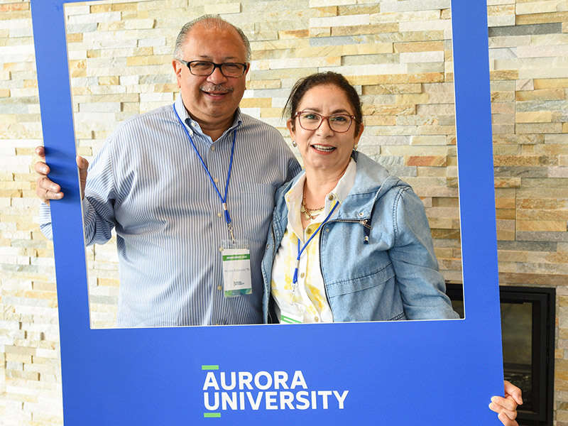 Couple in a picture frame prop.